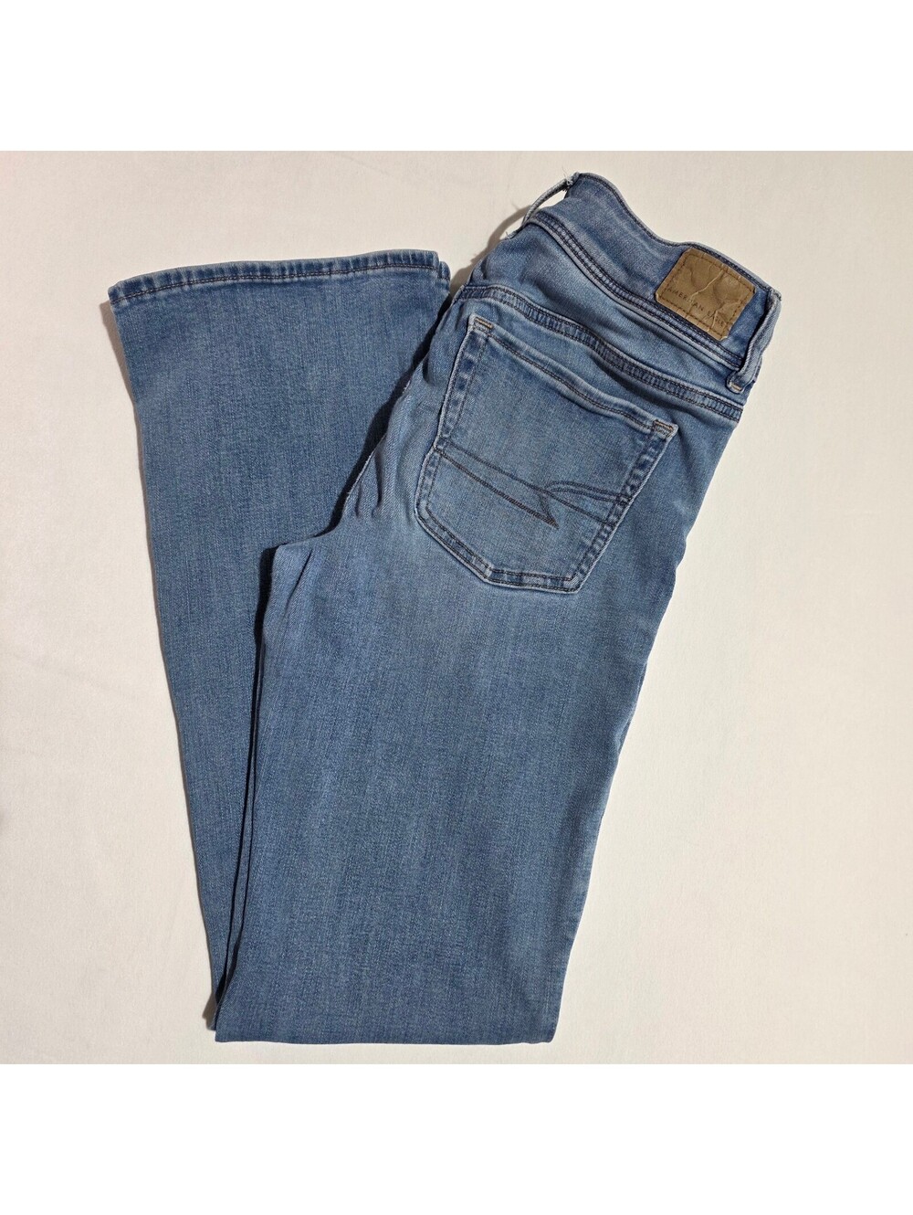 American Eagle Kick Boot Light Medium Wash Jeans Size 2 Short